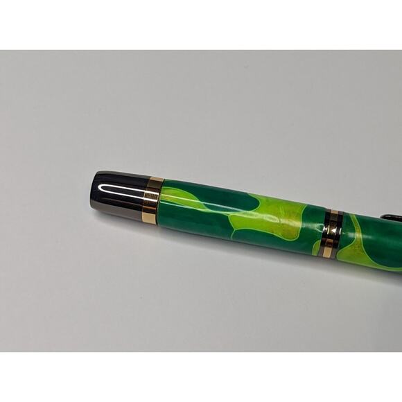 Pen Light Chrome Finish Green Marble Acrylic Body Hand Turned Pen Light - Picture 5 of 8